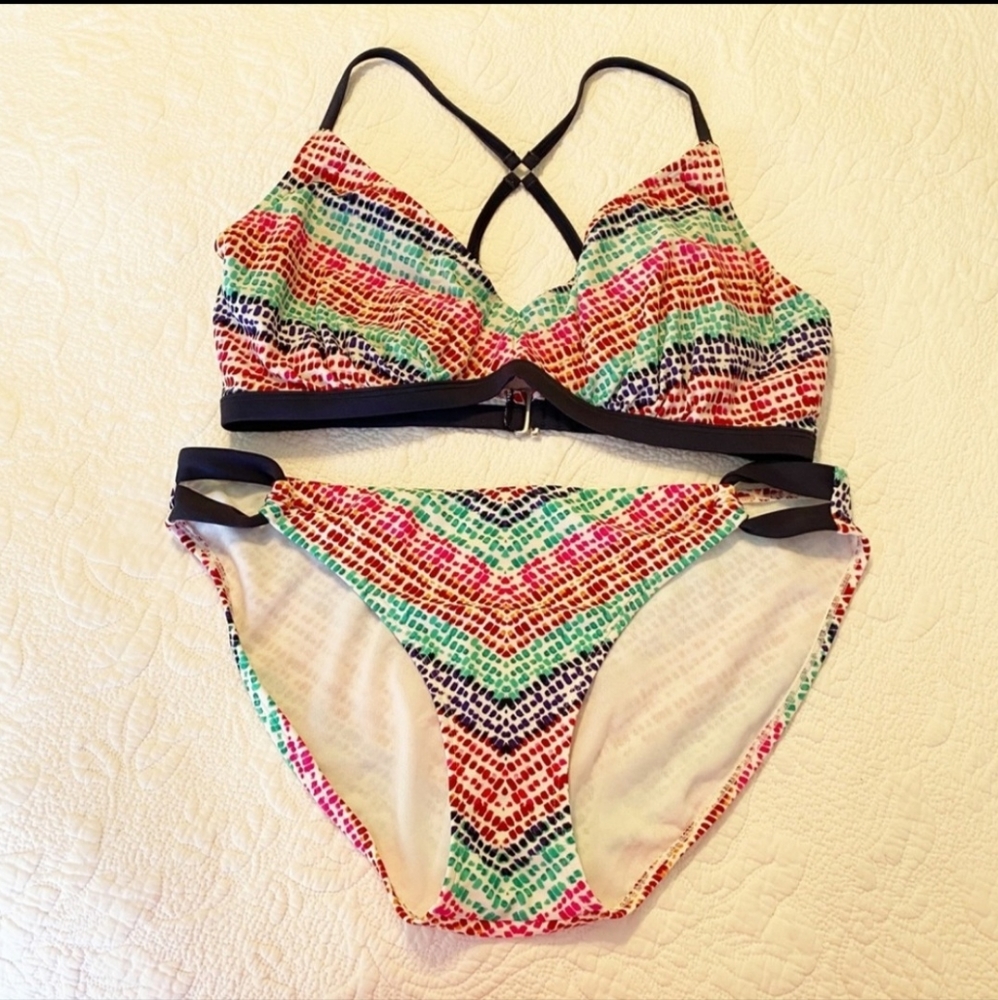 Athleta Moxie 2 Pc. Bikini Cross Back Top and Low Tide Bottoms - M